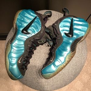 Nike Air Foamposite Pro Electric Blue, Mens Size 9.5, Womens Size 11